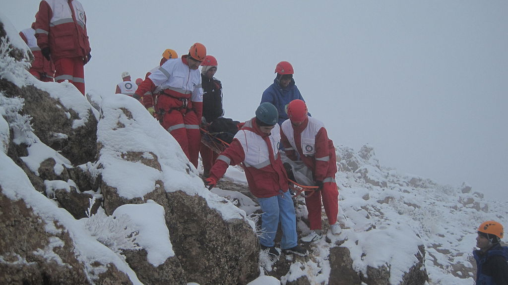 مصدر مسؤول یعلن العثور علي اجساد 8 من متسلقی الجبال المفقودین فی لرستان