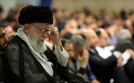 اقامة مجلس عزاء في ذكري استشهاد امير المؤمنين (ع) بحضور قائد الثورة