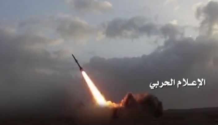 مصدر عسكري يمني: استمرار العمليات الصاروخية وفق استراتيجية وبنك أهداف