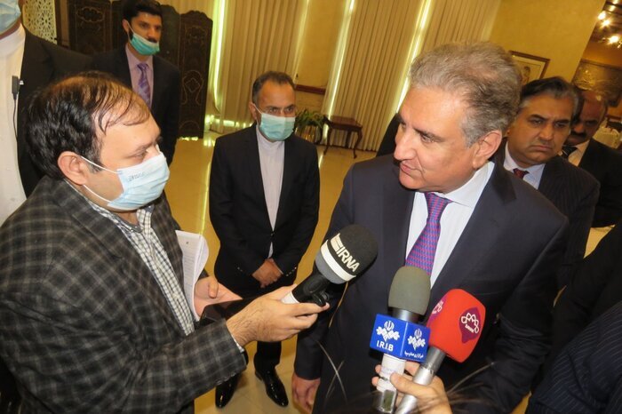 ظريف : باكستان تقدم جهودا مطمئنة لحماية الحدود المشتركة