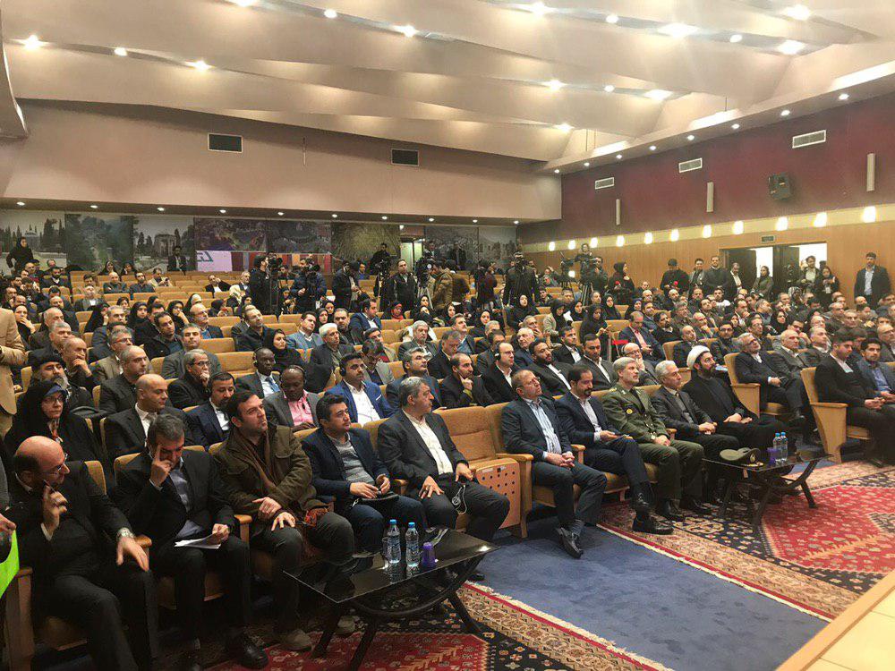 وزيرا العلوم والدفاع يفتتحان معرضين للمنجزات التقنية