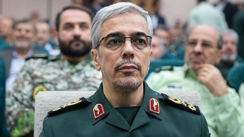 اللواء باقری یهنئ نظراءه فی البلدان الاسلامیة بمناسبة عید الفطر