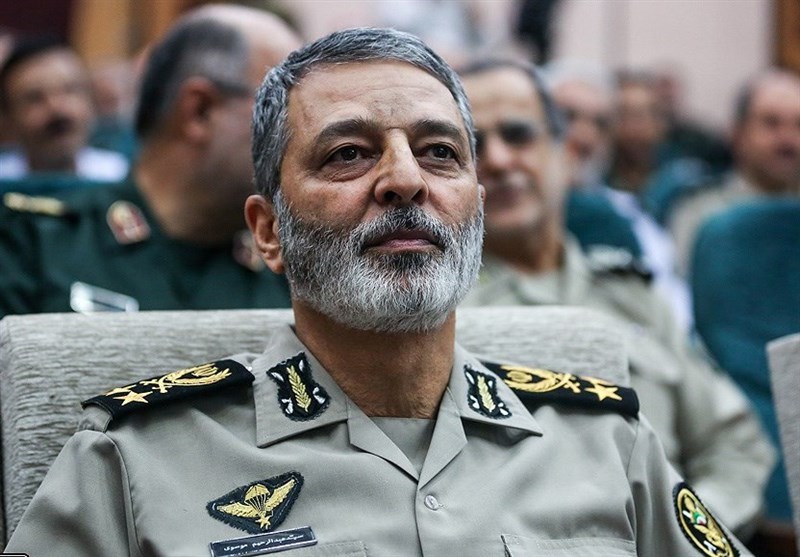 قائد الجيش الايراني: لو ارتكب العدو أي خطأ سيتلقي ردا يجعله نادما