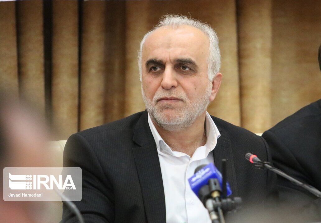 وزير الاقتصاد الايراني: طرح 230 تريليون ريال من اسهم الشركات الحكومية للاكتتاب