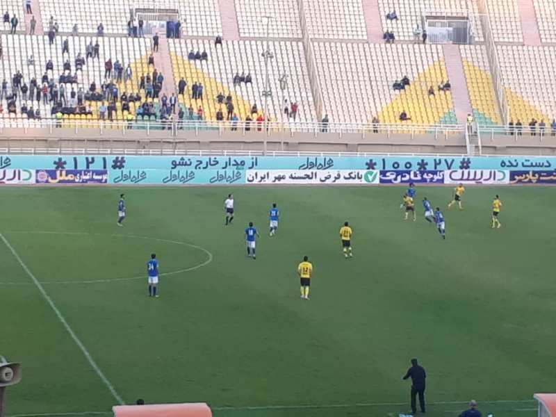 سباهان اصفهان يتصدر الدوري الايراني في نصفه الاول