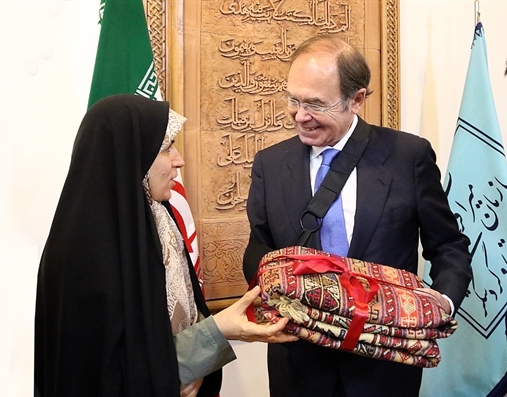 رئيس مجلس الشيوخ الأسباني: الشعب الأسباني يعشق السفر إلي إيران