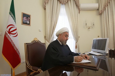 الرئيس روحاني يهنئ بفوز شباب ايران ببطولة العالم لرفع الاثقال