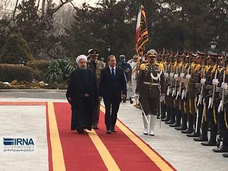 الرئيس روحاني يستقبل رسميا رئيس وزراء السويد في طهران