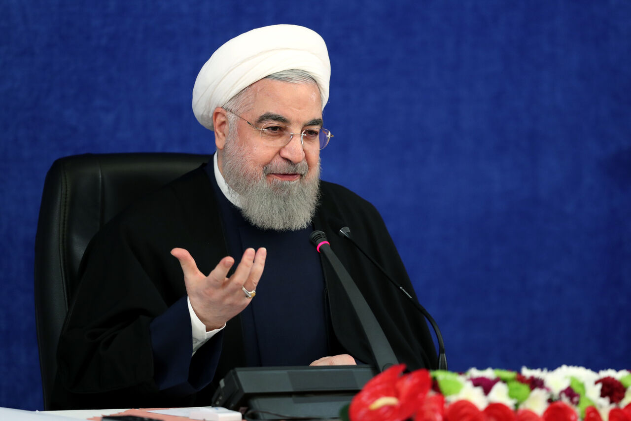 الرئيس روحاني : الذين تآمروا لإركاع ايران سقطوا اذلاء مفضوحين