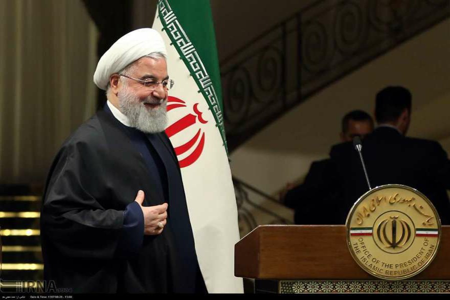 الرئيس روحاني يزور منزل الامام الخميني (رض) في النجف الاشرف