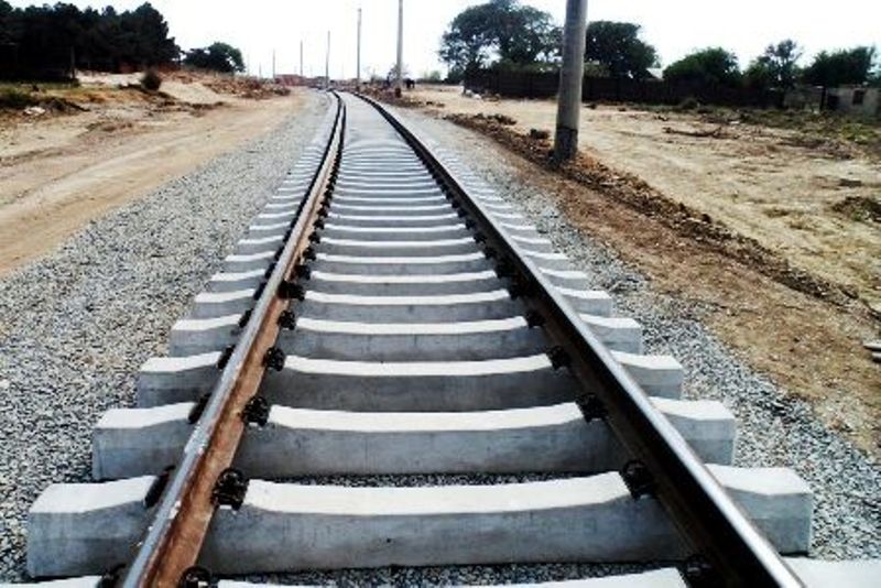 وزير سكك الحديد الباكستاني يعلن عن مشروع للربط السككي مع ايران