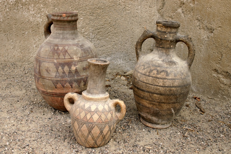 الجمارك الايرانية تضبط قطع أثرية خزفية