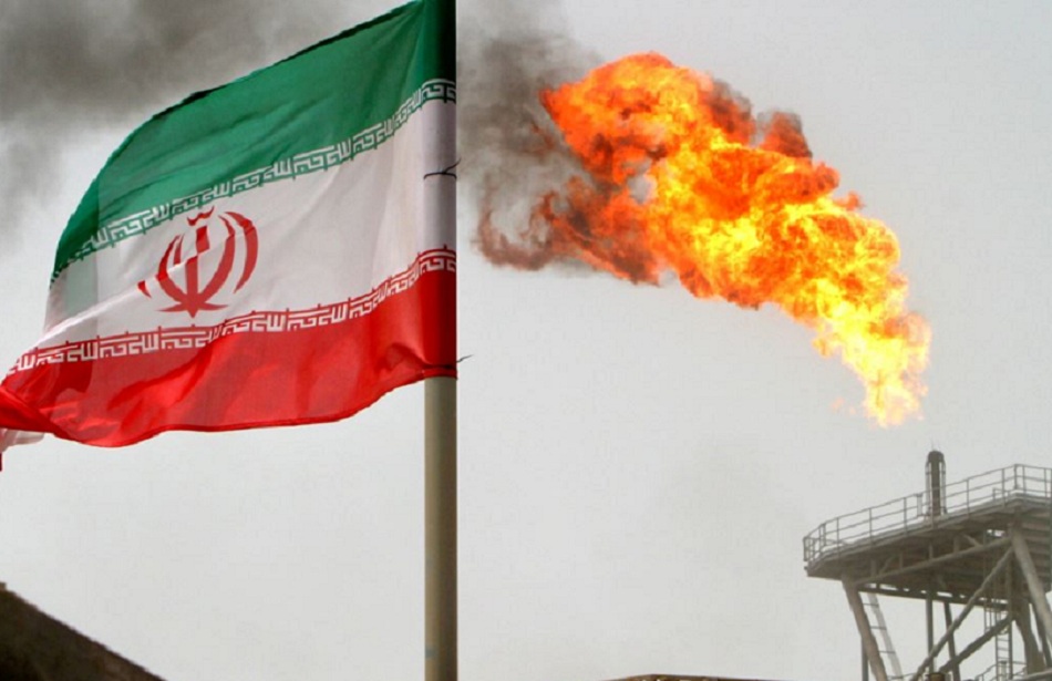 شينخوا: صادرات النفط الايراني مستمرة علي الرغم من التهديدات الاميركية