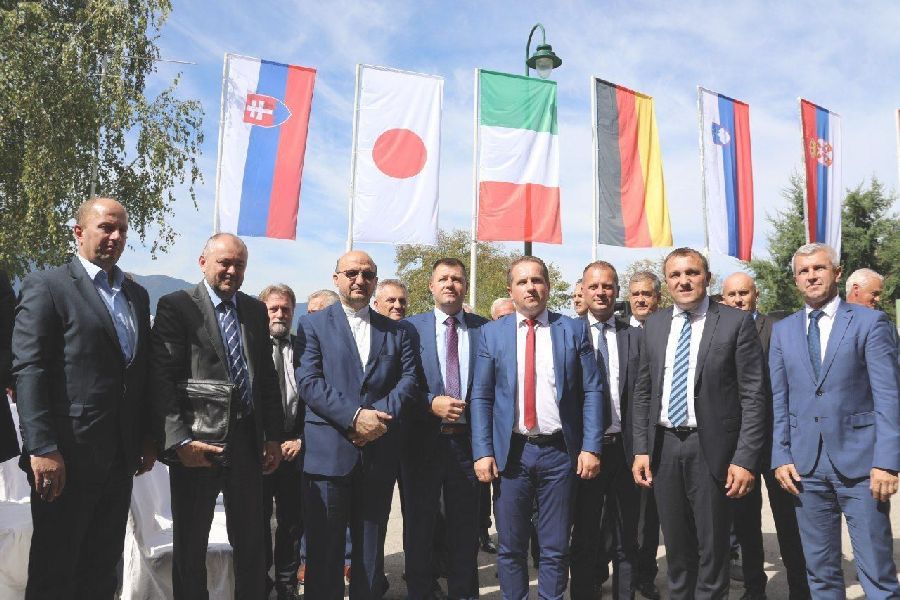 رجال الاعمال البوسنيون يرحبون بالتعاون مع إيران
