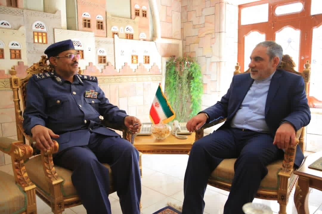 مسؤول يمني: حضور السفير الإيراني في اليمن كسر الحظر الدبلوماسي الذي فرضته السعودية