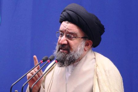 آية الله خاتمي: لن نسمح للاجانب بالتطفل علي مراكزنا العسكرية