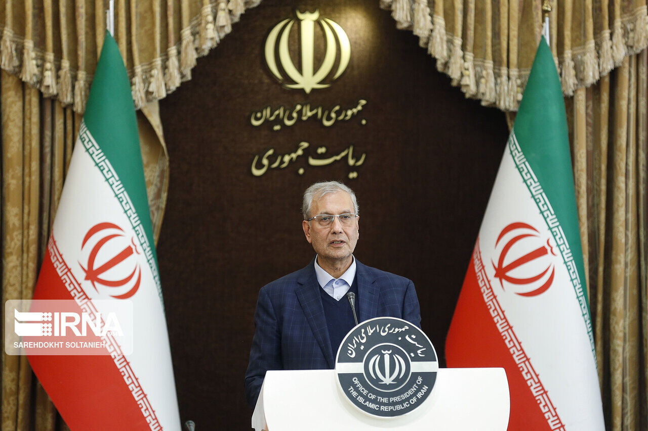 ربیعی : من الضروری حذف اربعة اصفار من العملة الوطنیة
