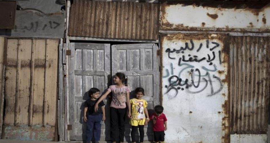 أكثر من نصف سكان قطاع غزه فقراء