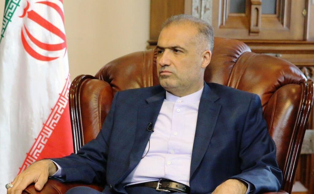السفير الإيراني: طهران وموسكو تواصلان التعاون العسكري