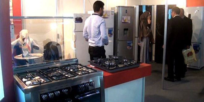 30 شركة صناعية إيرانية في معرض دمشق الدولي وعروض بحسم 10 بالمئة علي مبيعات السيارات