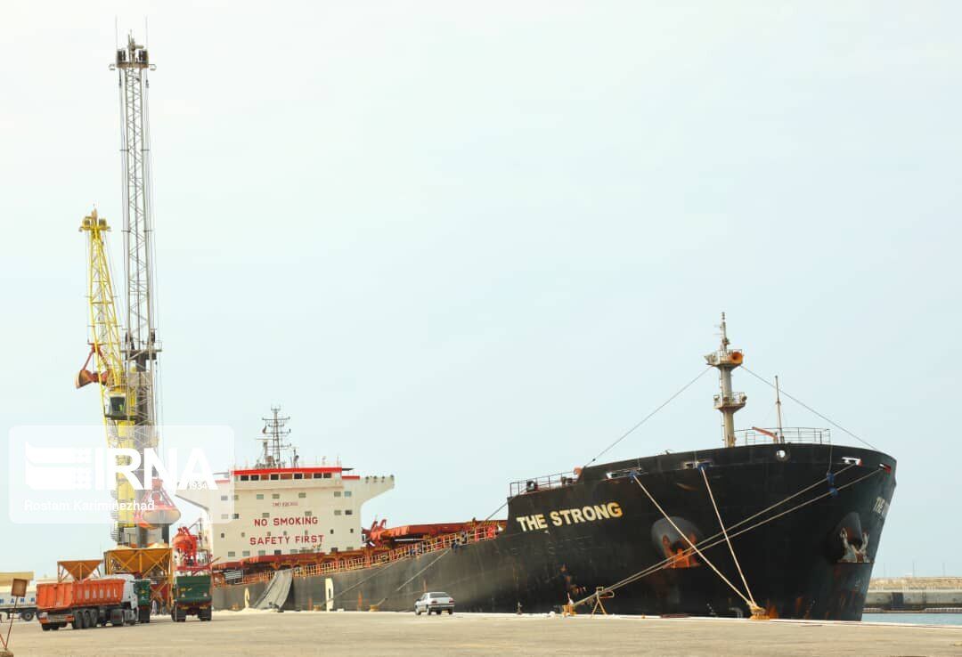 مصدر مسؤول: تقديم الخدمات الطبية للسفن العابرة من بحر عمان