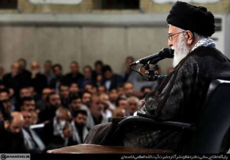 قائد الثورة: لیعلم الجمیع بان الجمهوریة الاسلامیة صامدة بكل اقتدار