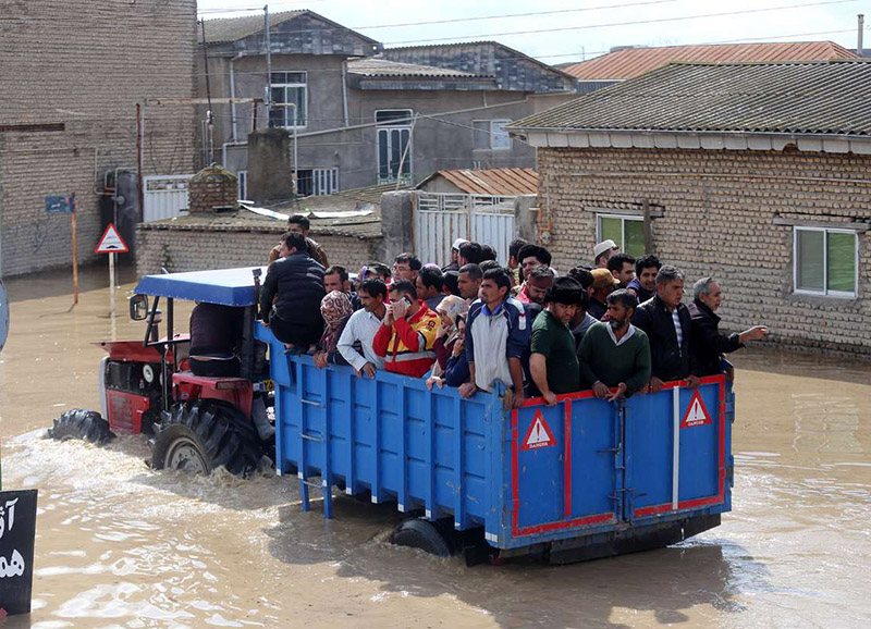 وزیر الداخلیة یوجه باتخاذ اجراءات عاجلة لإغاثية المنكوبین فی جلستان