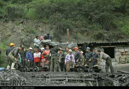 21 قتيلا حصيلة اولية لحادث الانفجار في منجم الفحم الحجري شمال ايران