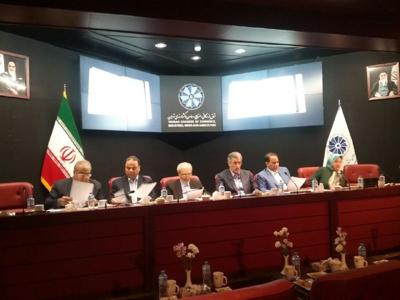 مسؤول تجاري: العقد مع شركة رينو نجاح اخر للاقتصاد الايراني
