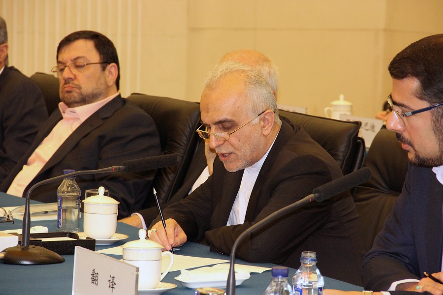 وزير الاقتصاد: إيران لديها تركيز خاص علي تطوير العلاقات مع الصين