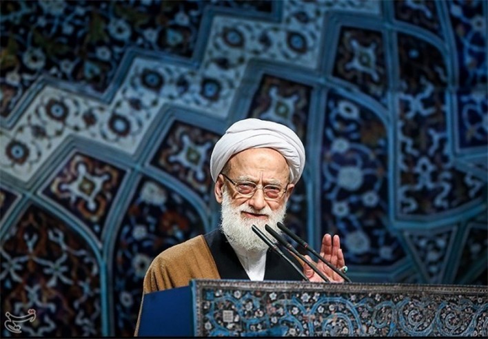 خطيب جمعة طهران: الاتحاد والانسجام ضروريان لمواجهة الفوضي التي يريدون اثارتها في المنطقة