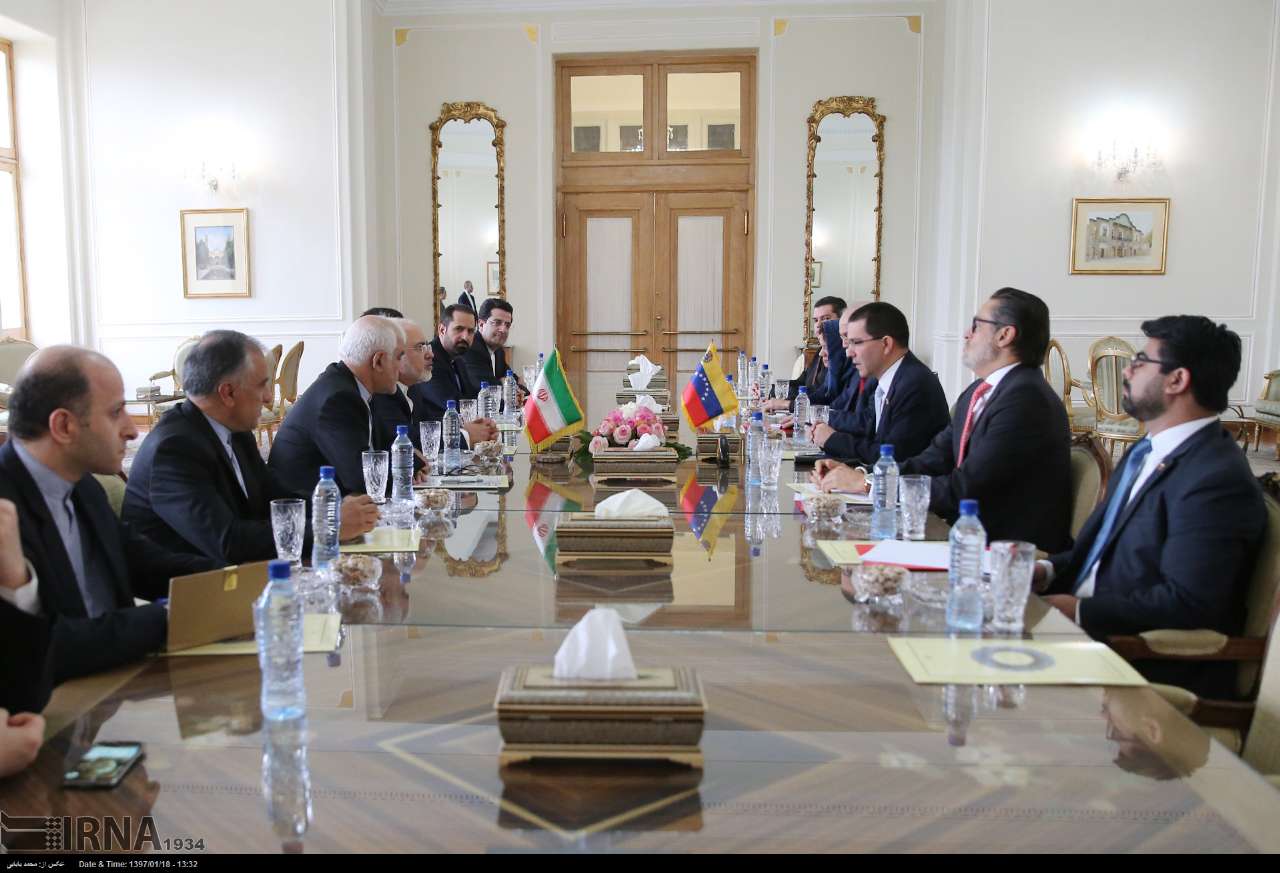 وزيرا الخارجية الايراني والفنزويلي يبحثان طيفا واسعا من القضايا
