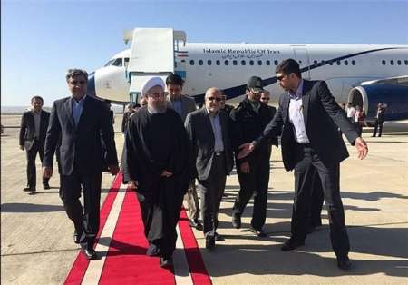 الرئيس روحاني يصل الي عسلويه لافتتاح مشروع توسيع حقل بارس الجنوبي