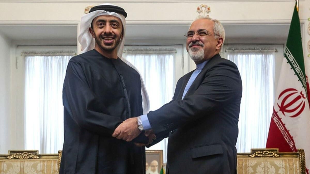 وزيرا الخارجية الايراني والاماراتي يبحثان هاتفيا بشان احدث التطورات الاقليمية