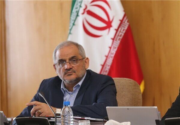بناء مئات المدارس بأموال المتبرعين