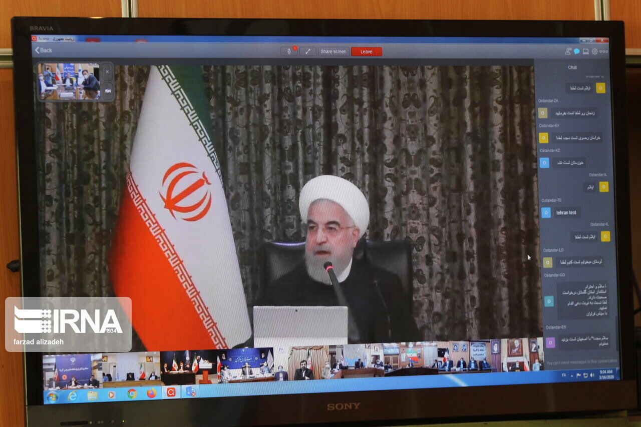 الرئيس روحاني يرعى أفتتاح أكبر مصنع للألواح الليفية في محافظة مازندران شمال إيران