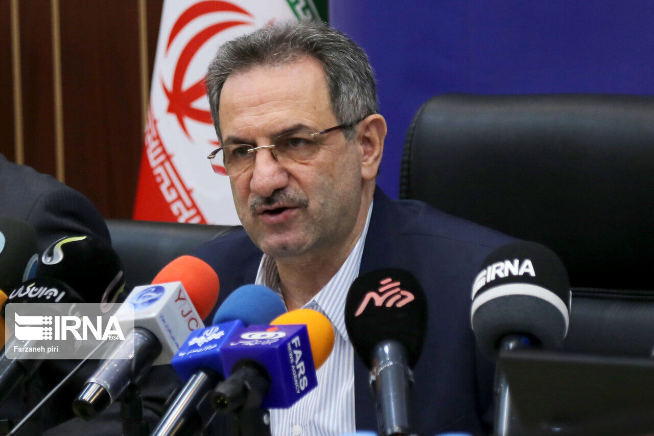 محافظ طهران: خطة لفرض الزامية ارتداء الكمامة في العاصمة الاسبوع القادم