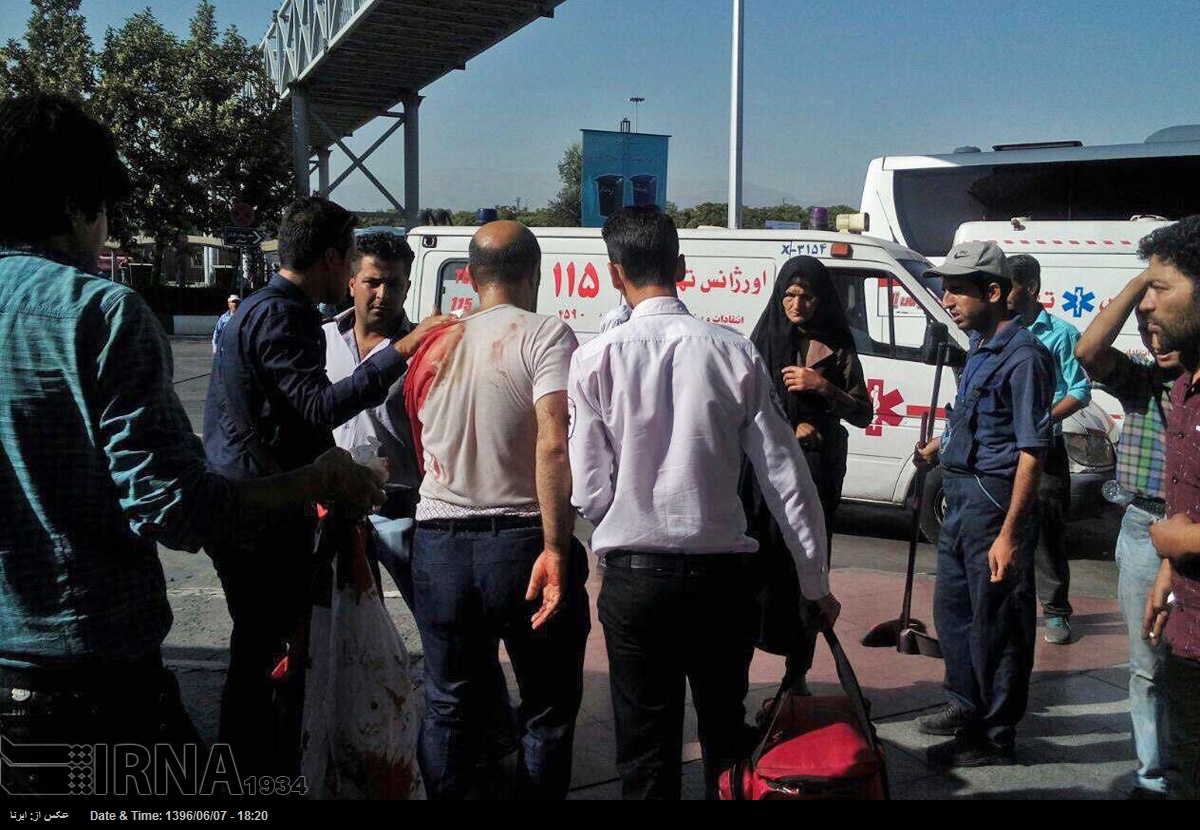 حمله کردن یک مرد جوان با سلاح سرد به چند مسافر در پایانه جنوب تهران