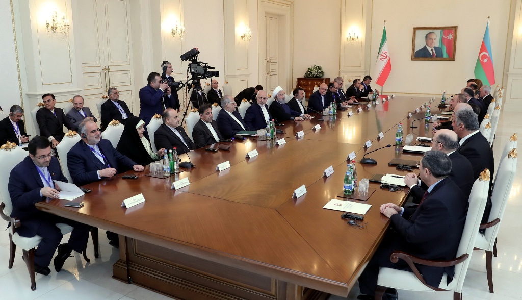 ايران وجمهورية آذربيجان توقّعان 8 مذكرات للتعاون في مختلف المجالات