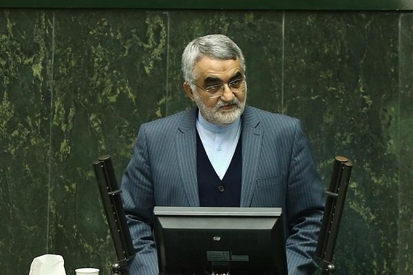 بروجردی: وزارة الأمن تقف وبقوة امام كل الاجهزة الاستخباراتیة بالعالم