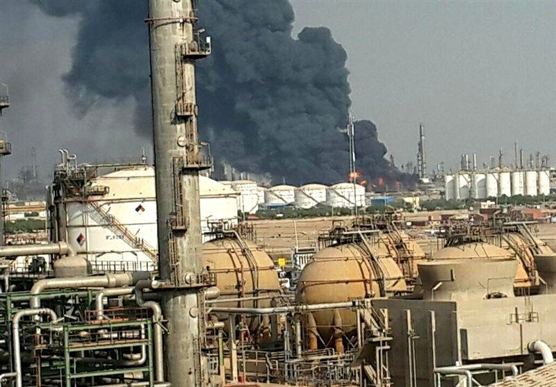 الحريق في الوحدة الاروماتية بمجمع البتروكيمياويات في ميناء الامام الخميني (رض) تحت السيطرة