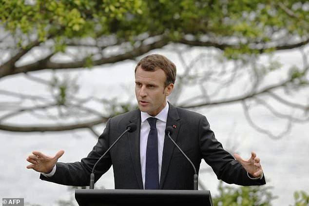 الرئيس الفرنسي يوكد علي حفظ الإتفاق النووي